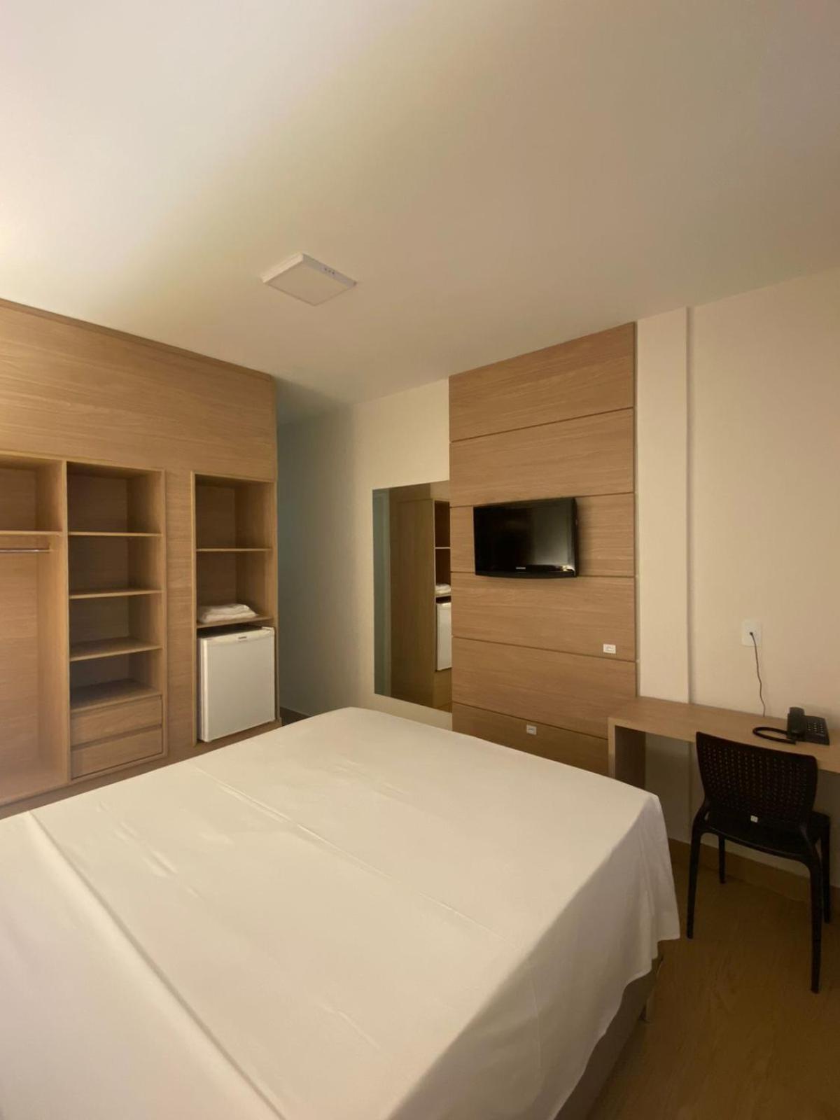 Hotel Linhatur لينهارس الغرفة الصورة